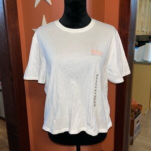 NWOT-Bass Outdoor T-shirt